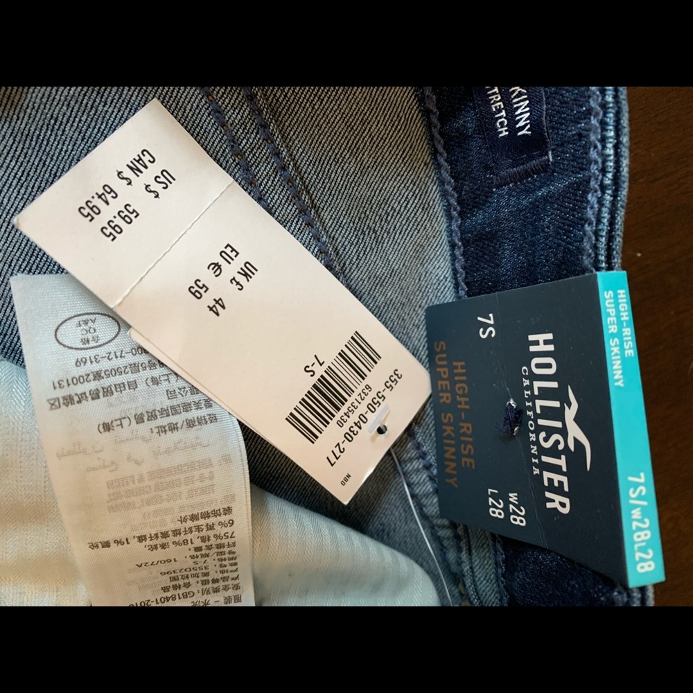 BNWT 🏷 Hollister High Rise Super Skinny Jeans 👖 Size 7S. Two pairs!